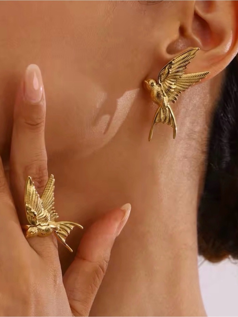 Gold Bird Motif Necklace Earrings and Ring Set
Waterproof Tarnish free